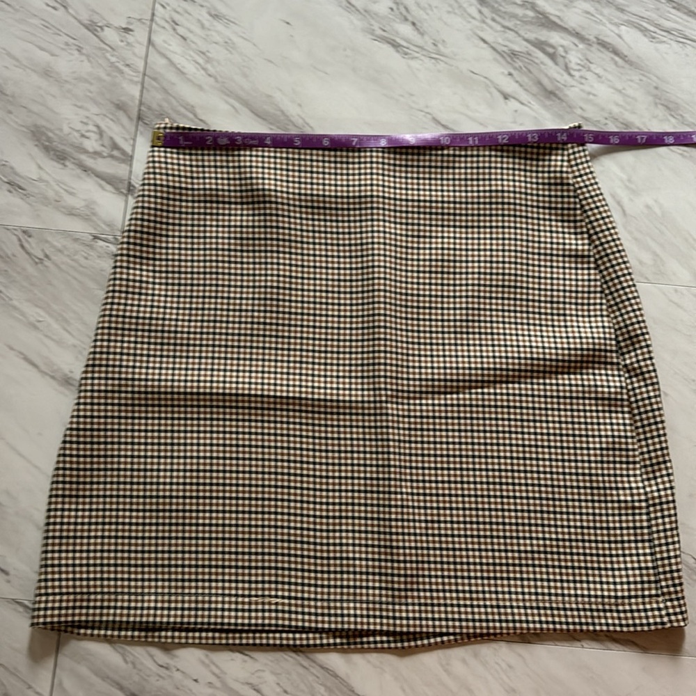 Plaid Skirt - Picture 3 of 5